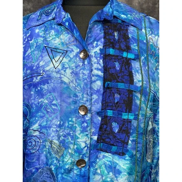 Chico’s Design Sz 1/Medium 100% Silk Mixed Media Embroidered Buttoned Jacket - Picture 2 of 4